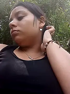 stefanie010 online show from January 19, 2025, 6:21 pm