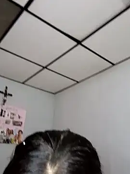 stefanie010 online show from October 18, 2025, 7:25 pm