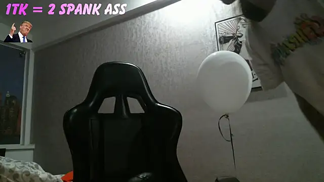 izilizi 23 online show from April 23, 2026, 5:37 pm