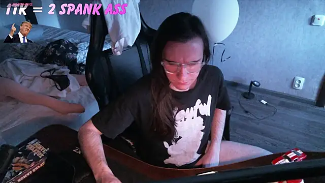 izilizi 23 online show from April 26, 2026, 3:53 pm