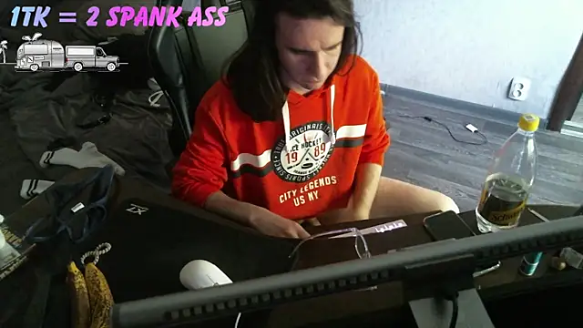 izilizi 23 online show from June 18, 2026, 2:32 pm