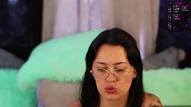 isaibanez online show from February 7, 2025, 8:20 pm