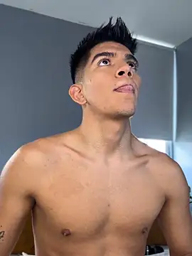 santiago 01 online show from October 19, 2025, 7:03 pm