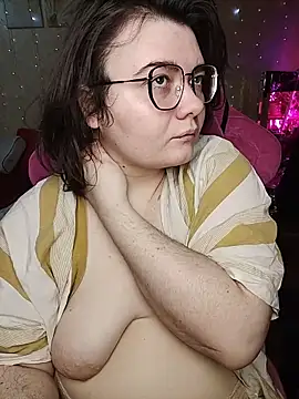 DenisHailey online show from April 21, 2026, 6:01 pm