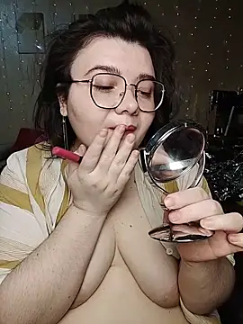 DenisHailey online show from April 22, 2026, 7:04 pm