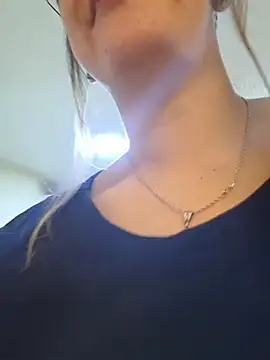 NaomiShimizu online show from April 11, 2026, 7:51 pm