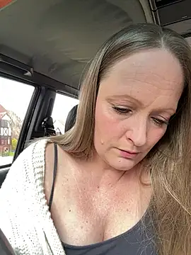 HoneyBluex online show from February 27, 2025, 1:38 pm