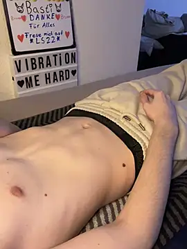 secret dream415 online show from February 24, 2025, 7:52 pm