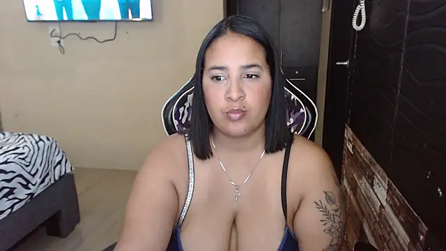 Snapshot of KathyHardcore69 chatting on May 11, 2026, 4:29 am KathyHardcore69 online show from May 11, 2026, 4:29 am