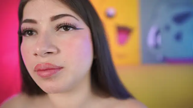 miss  pamela online show from April 8, 2026, 11:10 am