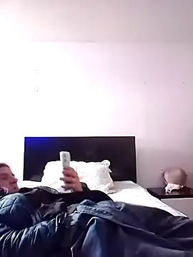 Cameron puppy online show from October 9, 2025, 4:27 pm