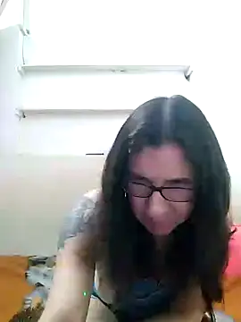 Cameron puppy online show from March 7, 2026, 7:16 am