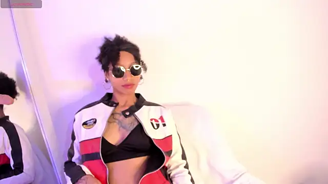 daiana curly online show from January 29, 2025, 4:30 pm