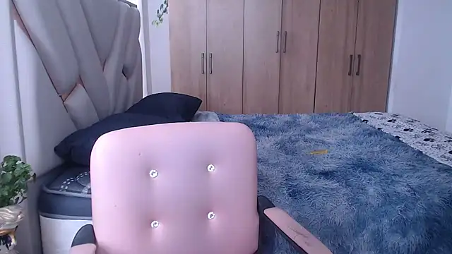 fairylatin222 online show from March 17, 2025, 6:53 pm