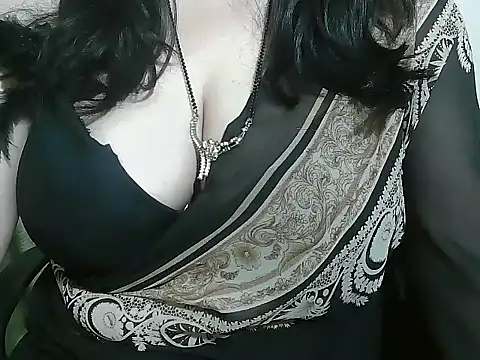 Snapshot of rehana_housewife chatting on May 20, 2026, 3:45 am rehana housewife online show from May 20, 2026, 3:45 am