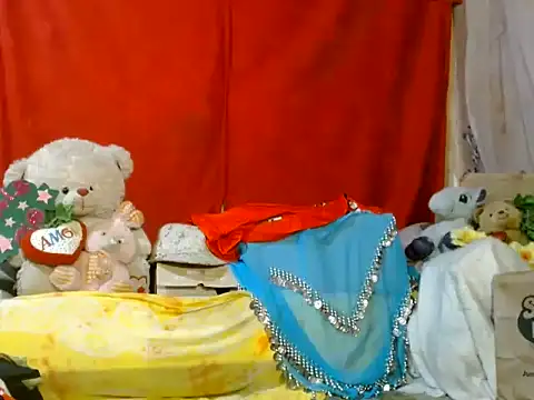 hottieperla online show from July 6, 2026, 7:49 pm