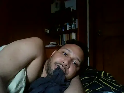 RuwaHot online show from April 23, 2026, 3:14 pm