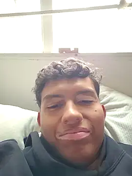 xrobXstax online show from November 15, 2025, 10:15 pm