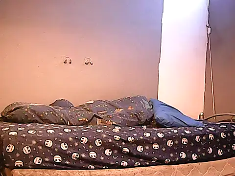 twinkerbell344 online show from December 21, 2025, 9:33 pm