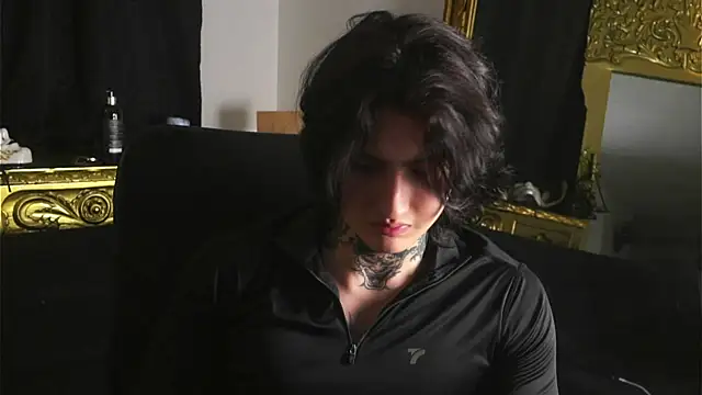 dantecoppolaa  online show from January 18, 2025, 12:13 am