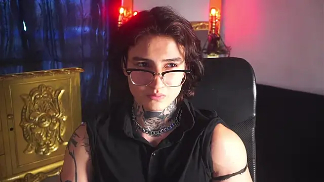 dantecoppolaa  online show from March 8, 2025, 8:57 pm