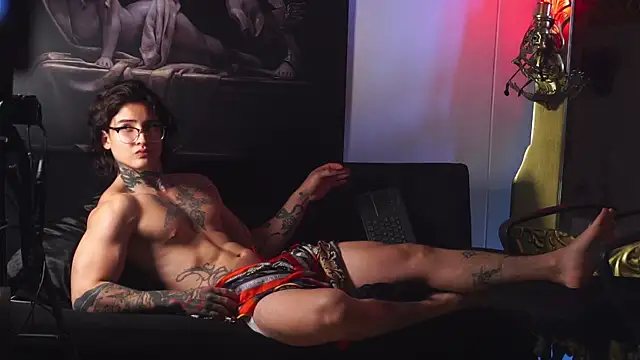 dantecoppolaa  online show from March 19, 2025, 8:43 pm