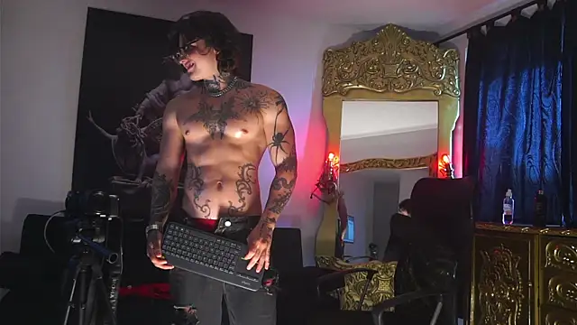 dantecoppolaa  online show from March 22, 2025, 8:15 pm