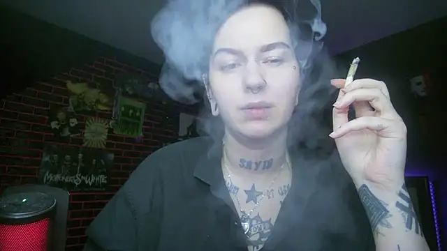 MoorderxDoll online show from February 28, 2026, 11:06 pm