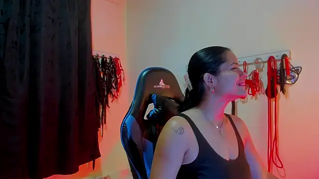 scarlet-kennedy98 online show from October 24, 2025, 12:41 am