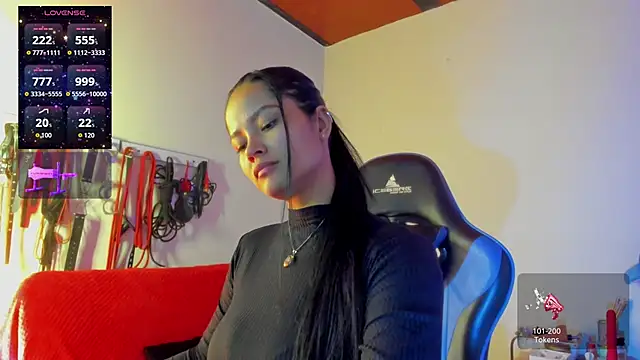 scarlet-kennedy98 online show from January 5, 2026, 8:45 pm