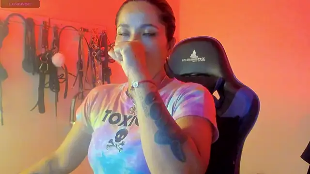 Snapshot of scarlet-kennedy98 chatting on July 16, 2026, 8:26 pm scarlet-kennedy98 online show from July 16, 2026, 8:26 pm