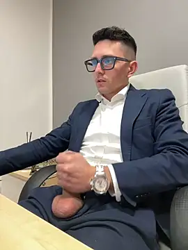 masterboss  online show from February 3, 2025, 12:36 pm