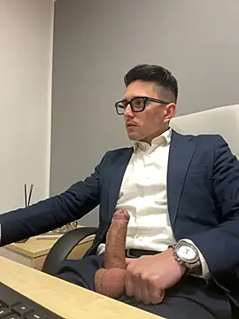 masterboss  online show from February 6, 2025, 12:37 pm