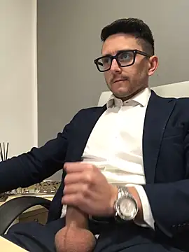 masterboss  online show from April 23, 2026, 12:29 pm