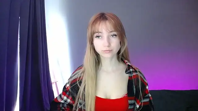 LuciaYoung online show from March 3, 2025, 10:28 am