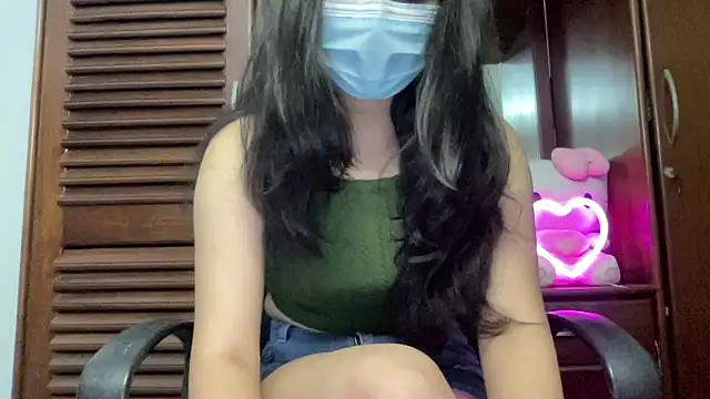 Princess Lily online show from October 15, 2025, 2:06 pm