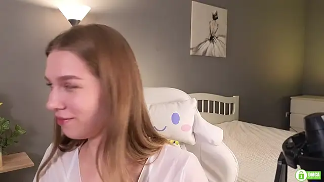 Snapshot of CutieBeauty chatting on December 4, 2024, 8:40 pm CutieBeauty online show from December 4, 2024, 8:40 pm