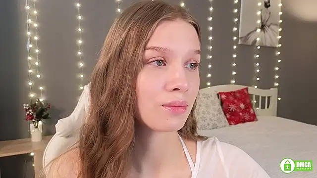 Snapshot of CutieBeauty chatting on December 31, 2024, 12:04 pm CutieBeauty online show from December 31, 2024, 12:04 pm