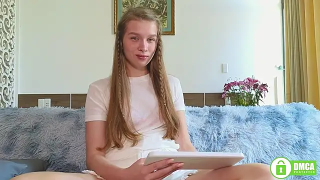 Snapshot of CutieBeauty chatting on May 13, 2026, 5:38 am CutieBeauty online show from May 13, 2026, 5:38 am