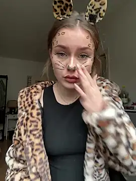 MaribelRiver online show from March 1, 2025, 12:56 pm