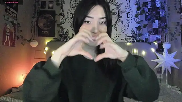 Anisawithlove online show from February 14, 2025, 3:15 pm