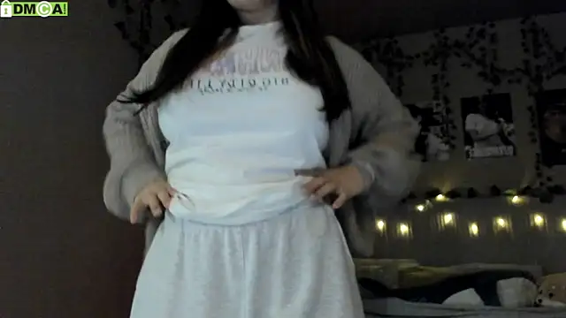 Anisawithlove online show from October 25, 2025, 5:04 am