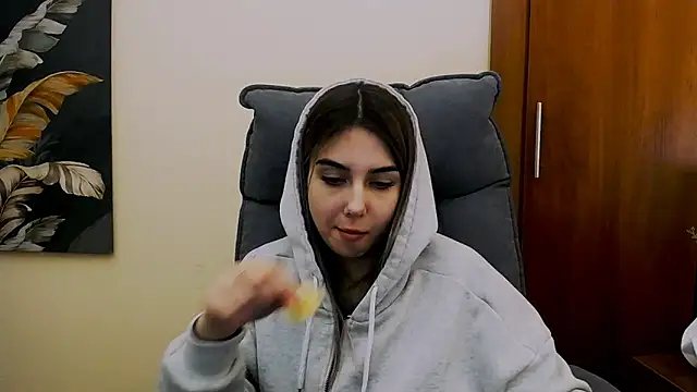 Lili magic online show from February 11, 2025, 3:29 pm