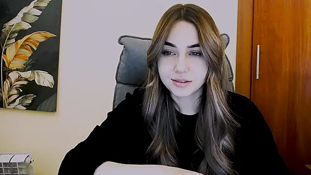 Lili magic online show from March 4, 2025, 2:21 pm