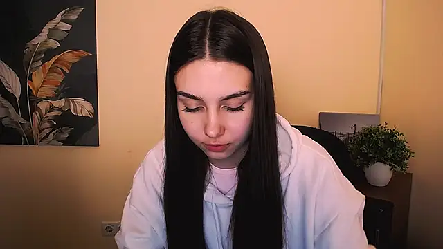 Lili magic online show from September 20, 2025, 1:12 pm