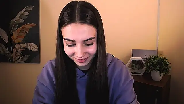 Lili magic online show from October 5, 2025, 12:25 pm