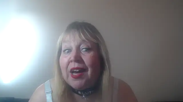 Blasflittchen online show from March 21, 2025, 3:35 pm