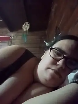 gatitabuena-90 online show from April 17, 2026, 10:24 pm