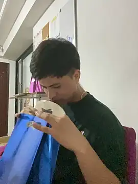 Niicky1  online show from December 15, 2024, 12:40 am