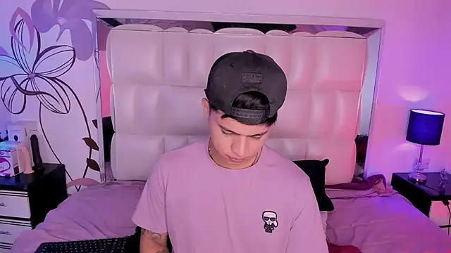 Niicky1  online show from December 21, 2024, 12:42 am